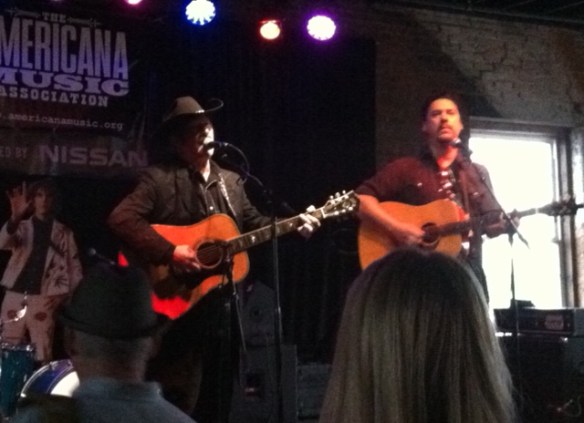 photo-5 Kinky and Jesse