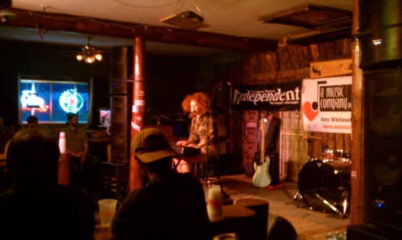 Cassie solos on keys!