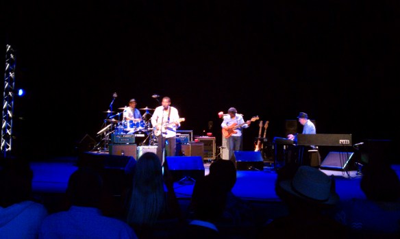 Robert Cray Band (l-r) Les Claypool, Robert Cray, Richard Cousins, Jim Pugh